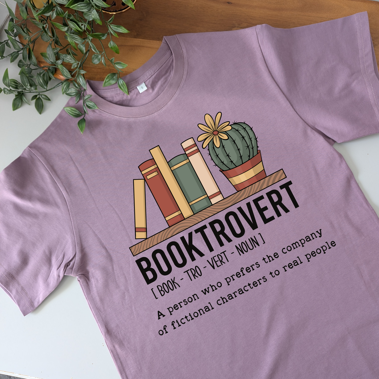 Booktrovert Tshirt