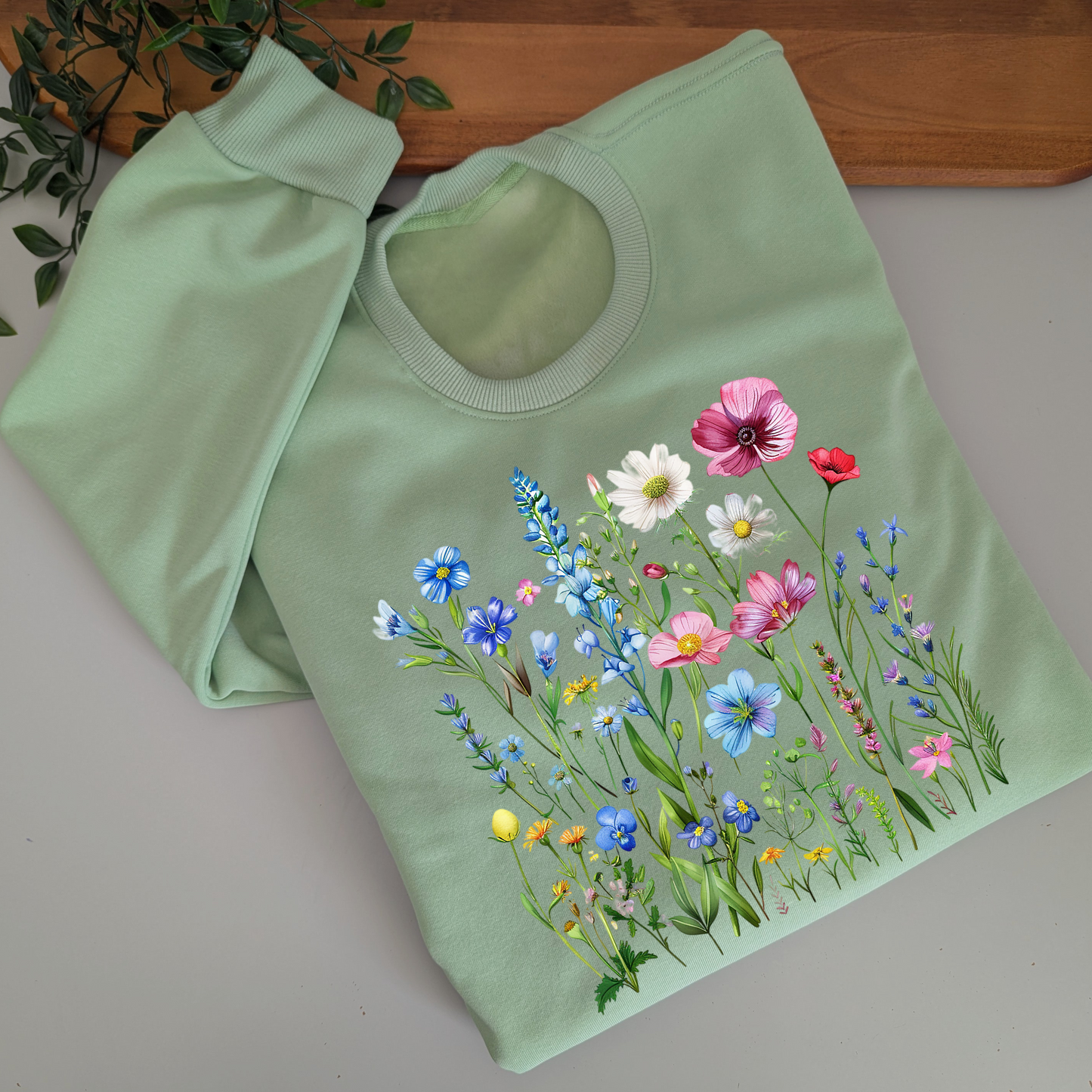 Wildflowers cute women's fleece jumper