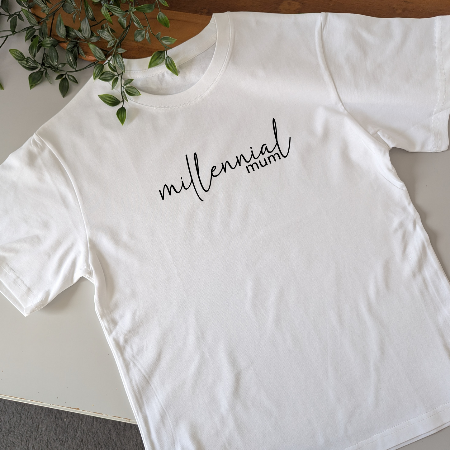 Millennial mum women's T-shirt. Cute and minimalist mum T-shirt